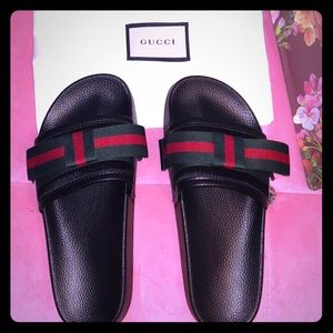 Gucci satin bow slides